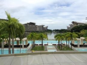 Гостиница Pico de loro beach condo  Nasugbu